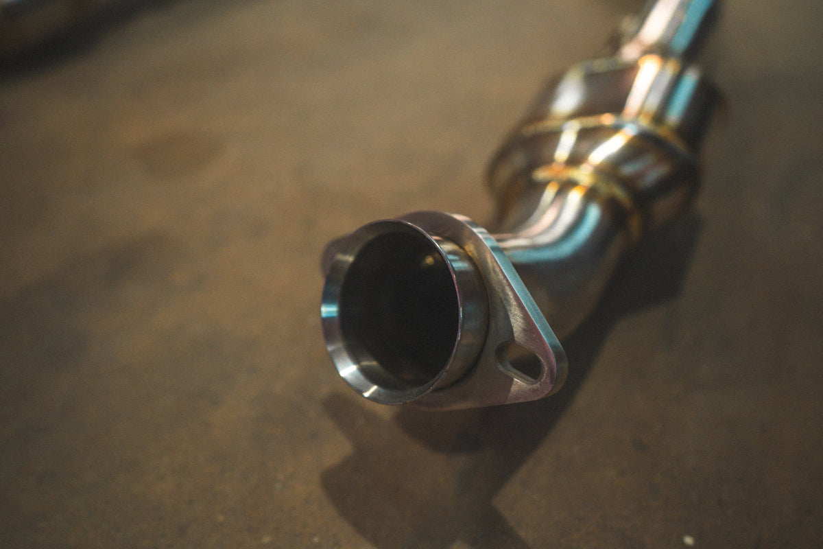 BMW E9x M3 Valved Sport Exhaust System (V2) - BMW.E9X.M3.AXL.BR.RC- DRIVEN - 12