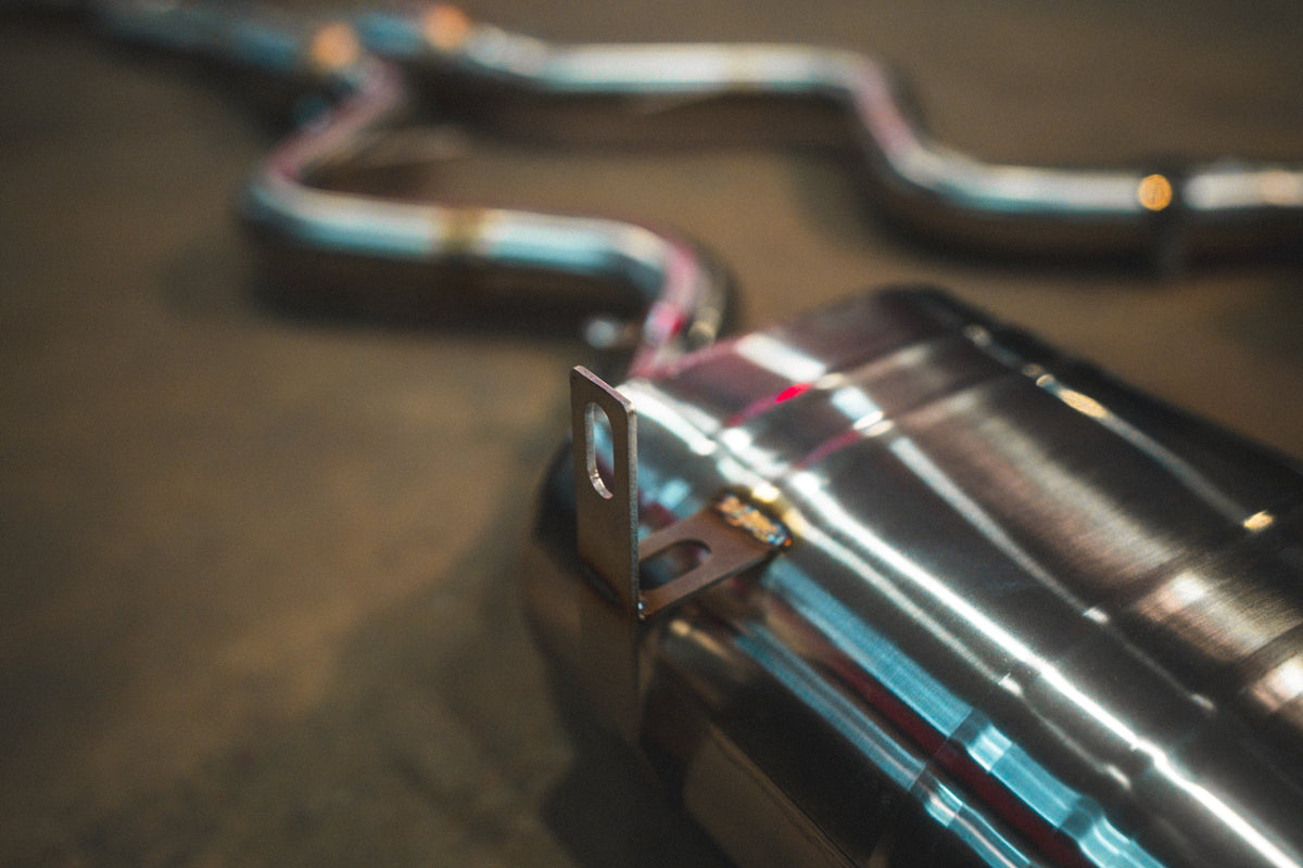 BMW E9x M3 Valved Sport Exhaust System (V2) - BMW.E9X.M3.AXL.BR.RC- DRIVEN - 8