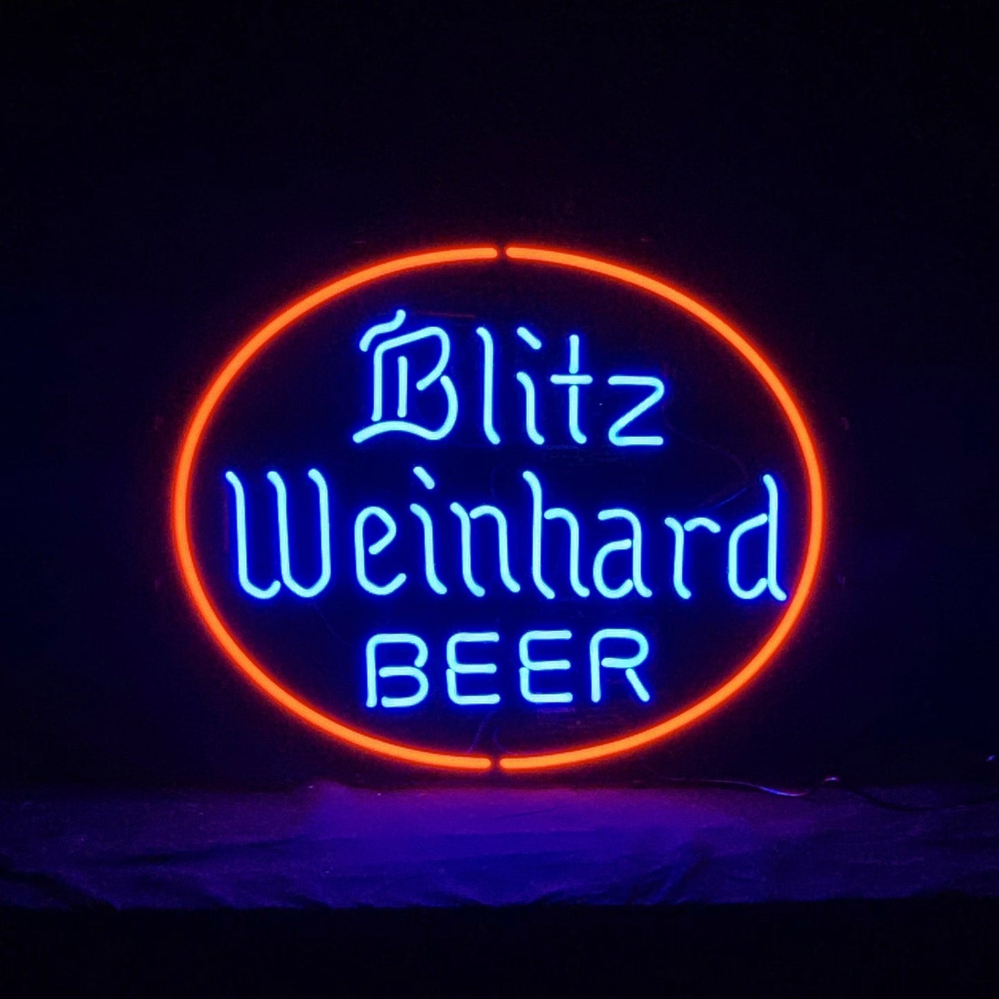 Blitz Weinhard Beer Neon Sign Light - ME223- DRIVEN - 2