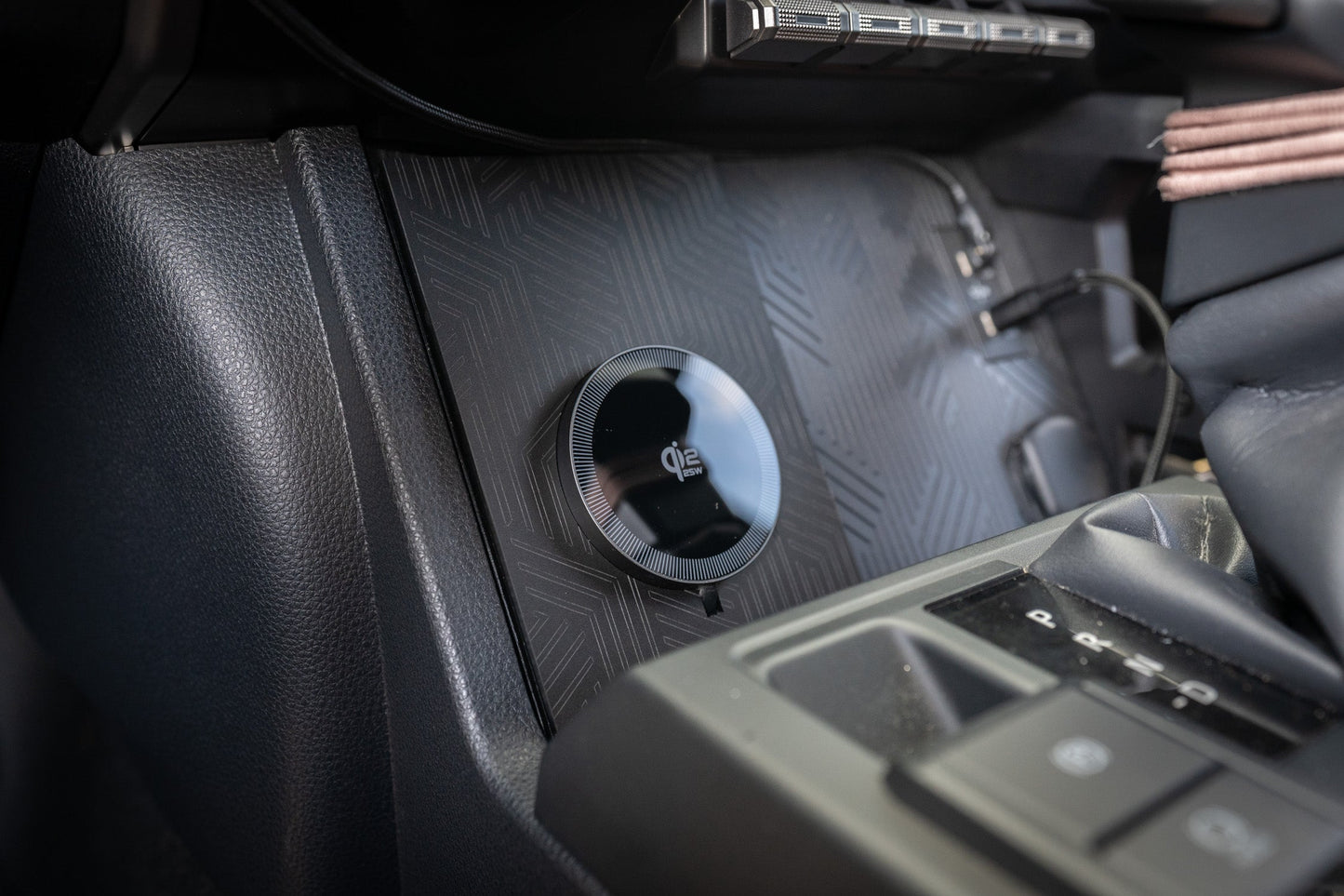 25W Magsafe Wireless Charger Pad for Factory Cubby - 2024+ Tacoma / 2025+ 4Runner - sfb254RUN-25W-DRIVER-PL-sfb254RUN-25W-DRIVER-OE- DRIVEN - 11