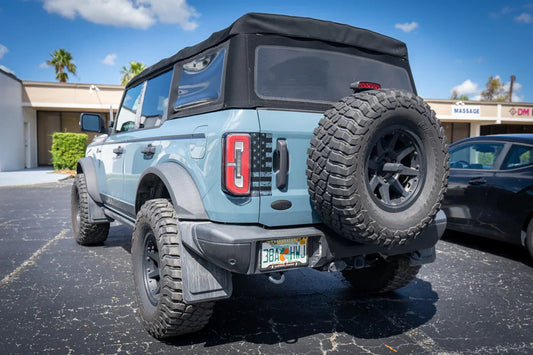 American Flag Middle Tailgate Overlays - 2021+ Bronco - 21BRNRDRMFLAG-CL-21BRNRDRMFLAG-WH- DRIVEN - 2