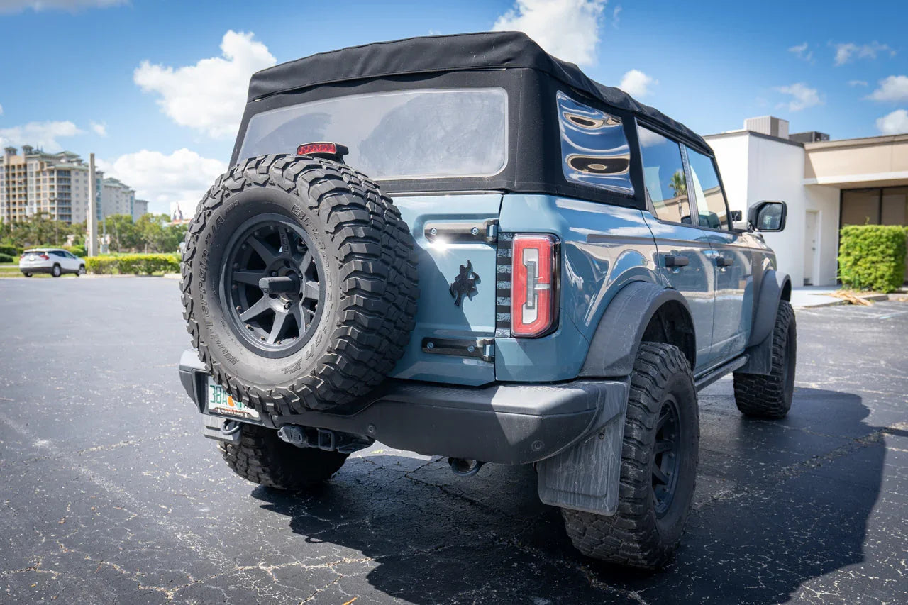 American Flag Middle Tailgate Overlays - 2021+ Bronco - 21BRNRDRMFLAG-CL-21BRNRDRMFLAG-WH- DRIVEN - 4