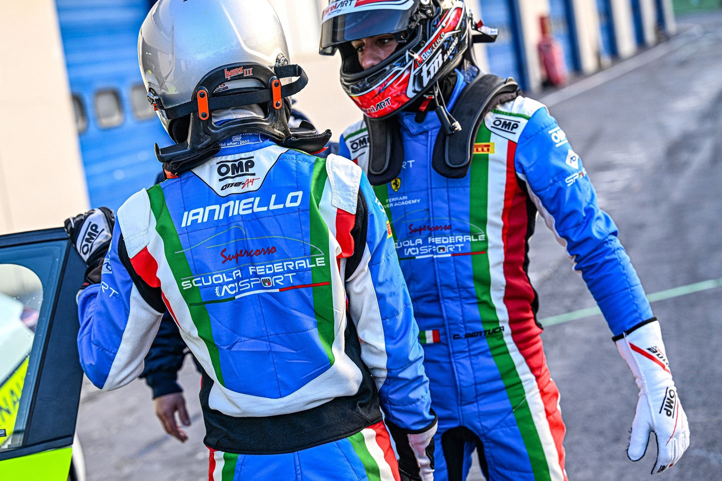 OMP | ONE-Art | BeSpoke Racing Suit | Pro-Level | FIA 8856-2018 - IA0-1857-B01-46-IA0-1857-B01-48-IA0-1857-B01-50-IA0-1857-B01-52-IA0-1857-B01-54- DRIVEN - 25
