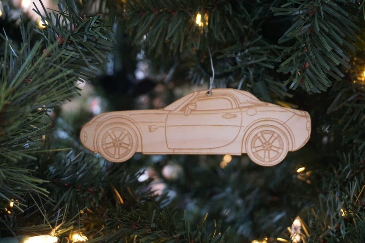 ZSPEC Laser-Engraved Birch Ornament, Style: Pontiac Solstice/Saturn Sky ~5-inch Wide - ZSD-373398- DRIVEN - 3