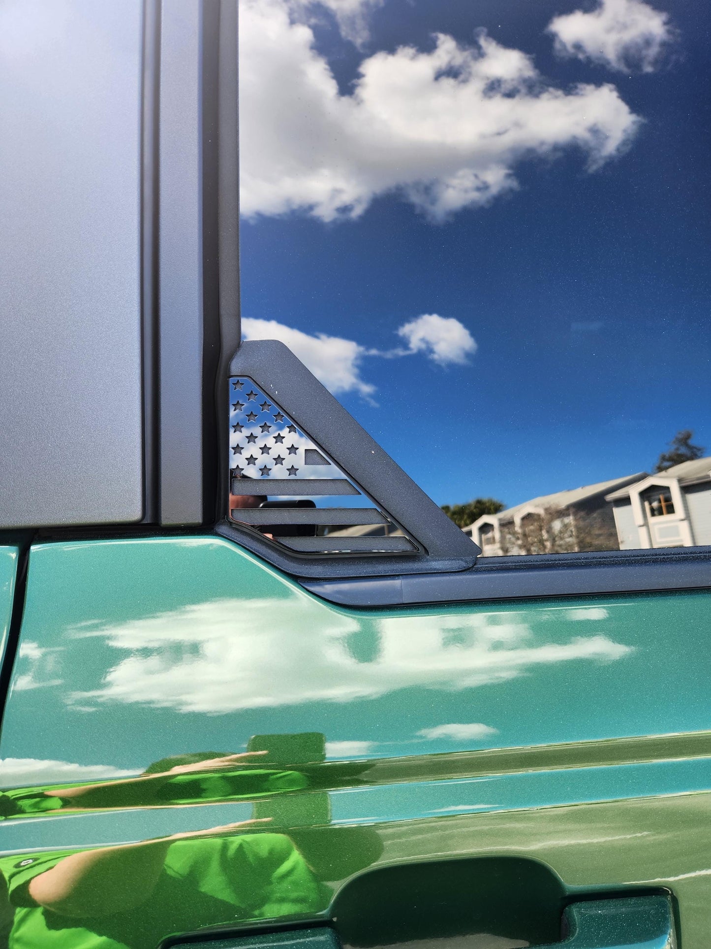 Acrylic Rear Triangle Flags - 2021+ Bronco - sfb21BRNRT-AC-FL- DRIVEN - 6