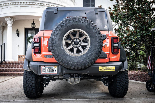 Warning Sticker "This vehicle jumps at all railroad crossings" - Universal - JUMPFUNNY.2-JUMPSERIOUS.1- DRIVEN - 2