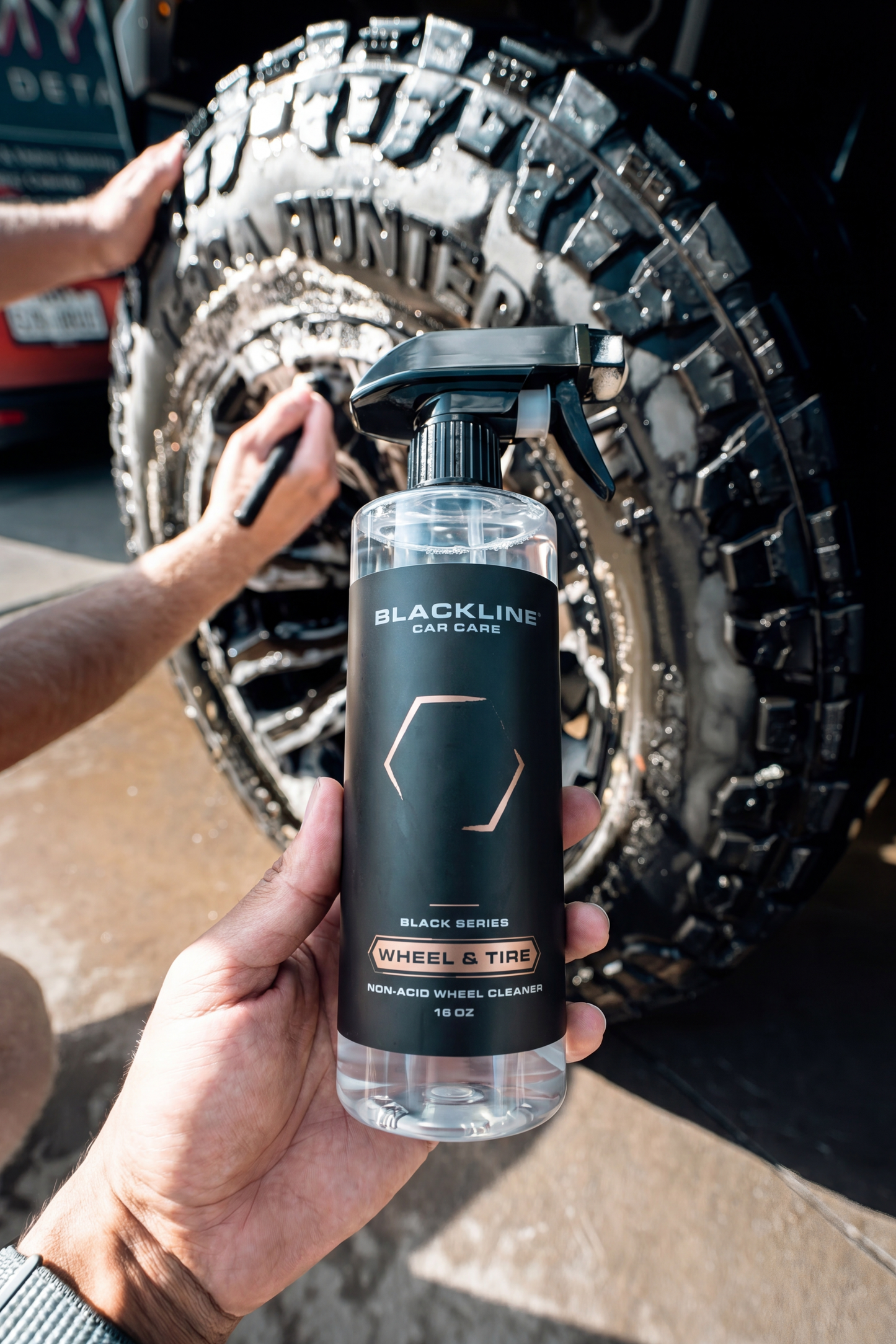 BLACKLINE® WHEEL N' TIRE CLEANER - BLWNT-BLWNT64-  DRIVEN - 2