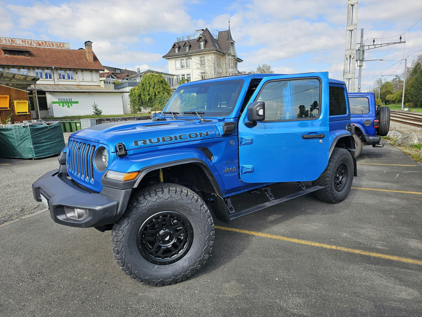 XR Stickers - 2022+ Wrangler Xtreme Recon - 18JL392XR-MBGD-18JL392XR-MBGD2TALL-18JL392XR-MBGD4TALL-18JL392XR-MBRD-18JL392XR-MBRD2TALL-  DRIVEN - 4