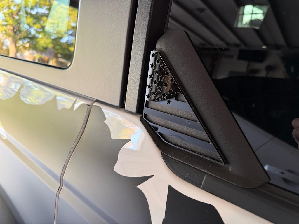 Acrylic Rear Triangle Flags - 2021+ Bronco - sfb21BRNRT-AC-FL-  DRIVEN - 5