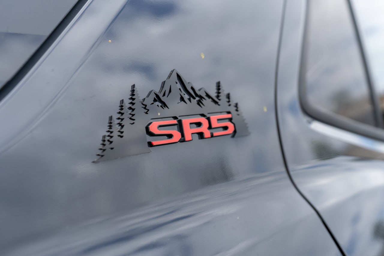 SR5 C Pillar Logo Overlays - 2025+ 4Runner SR5 - 254RUN-CP-SR5-RD-254RUN-CP-SR5-WH-254RUN-CP-SR5-MB-254RUN-CP-SR5-GB-254RUN-CP-SR5-BL-  DRIVEN - 1