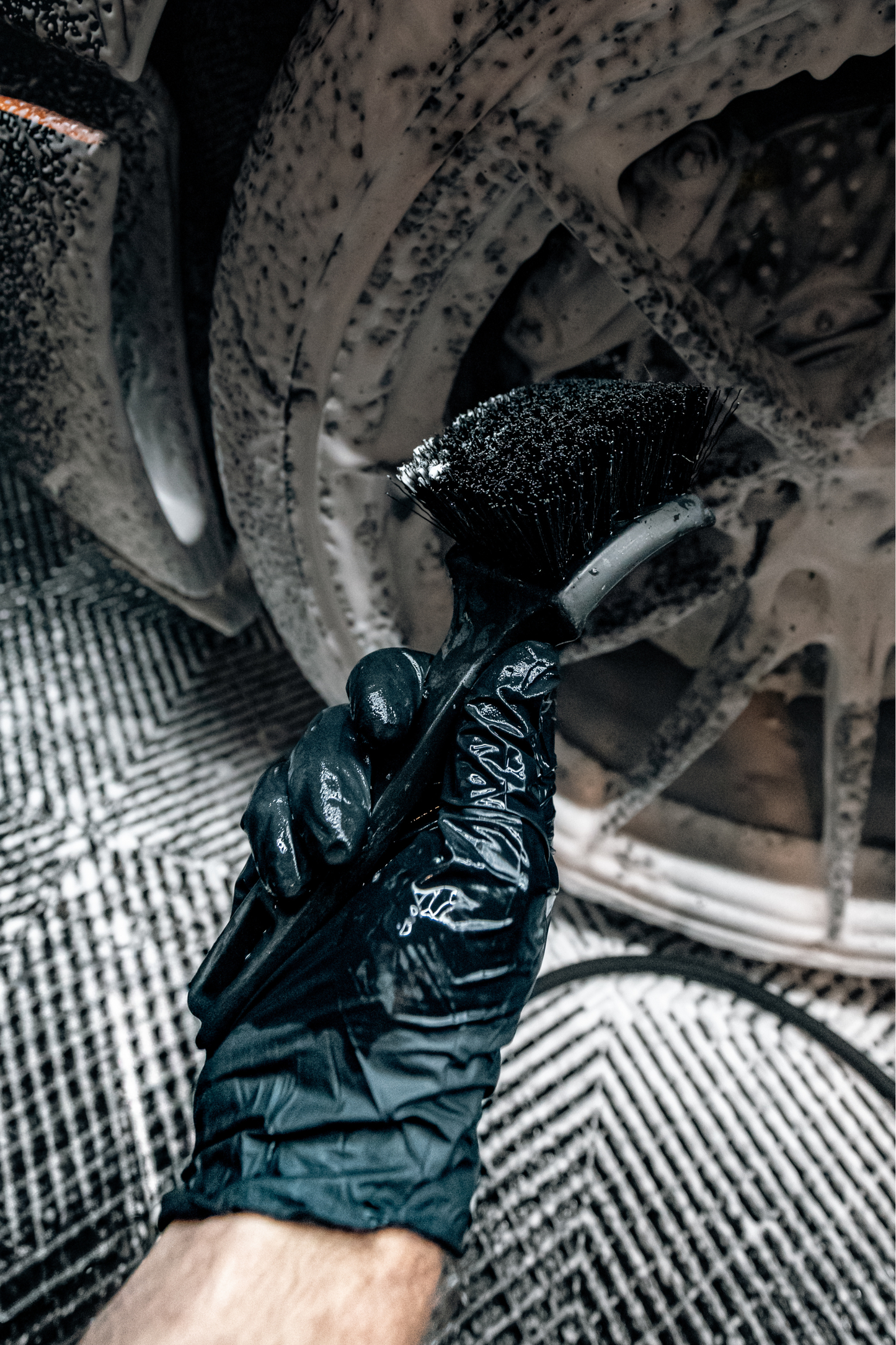 BLACKLINE® STIFF BRISTLE TIRE BRUSH - BLSBTB-  DRIVEN - 4