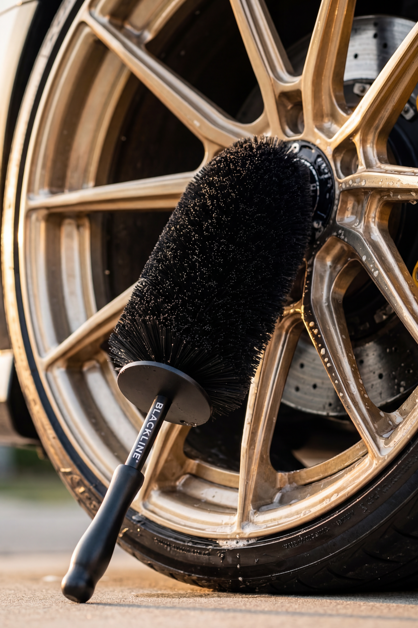 BLACKLINE® WHEEL BARREL BRUSH - BLWBB-  DRIVEN - 2