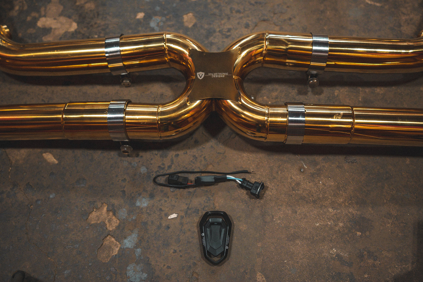 Valvetronic Valved Sport Exhaust System for Porsche 997 Carrera - POR.9971.CAR.VSES.FFH.AG-POR.9972.CAR.VSES.FFH.AG-  DRIVEN - 16