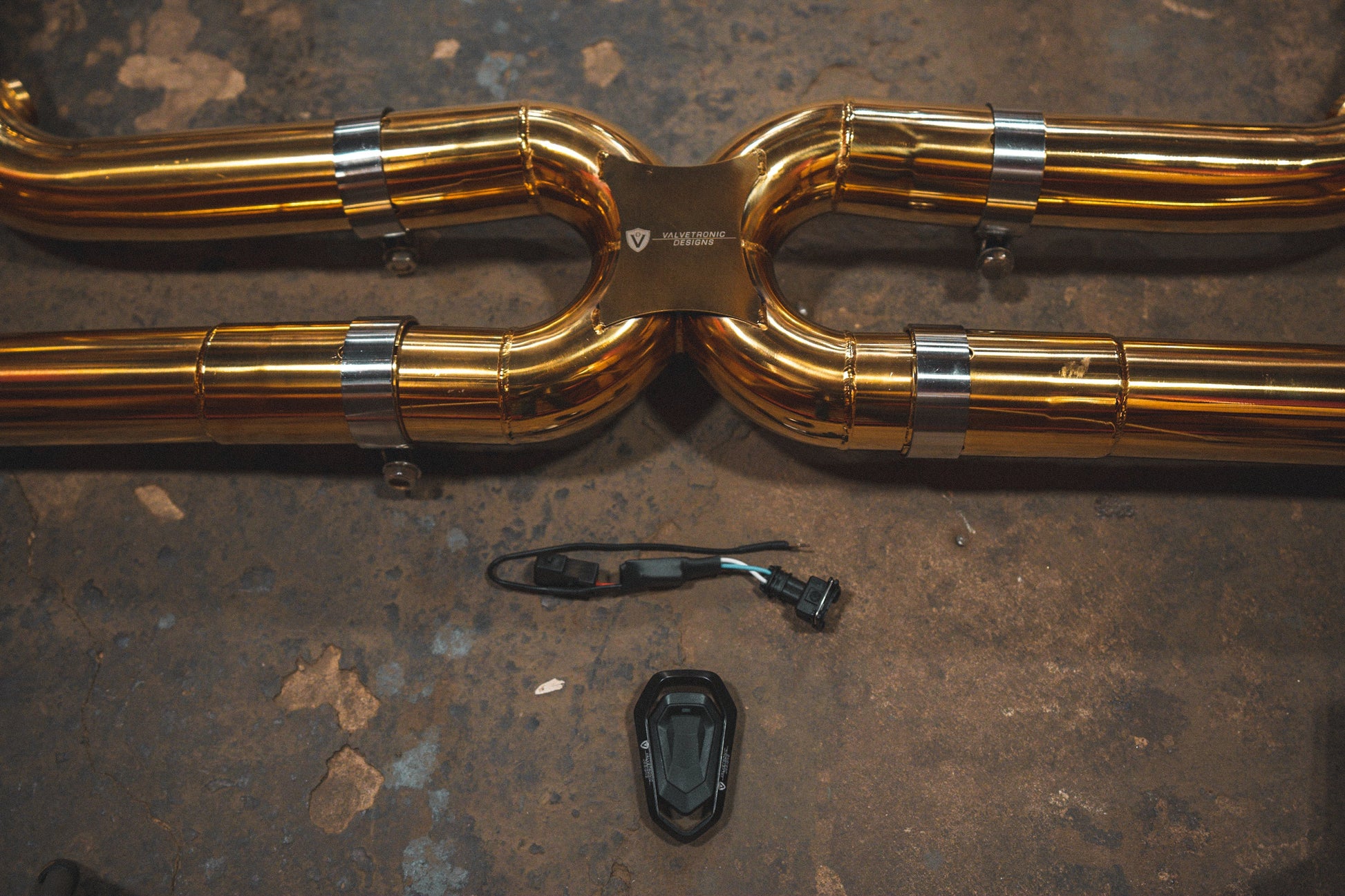 Valvetronic Valved Sport Exhaust System for Porsche 997 Carrera - POR.9971.CAR.VSES.FFH.AG-POR.9972.CAR.VSES.FFH.AG-  DRIVEN - 16