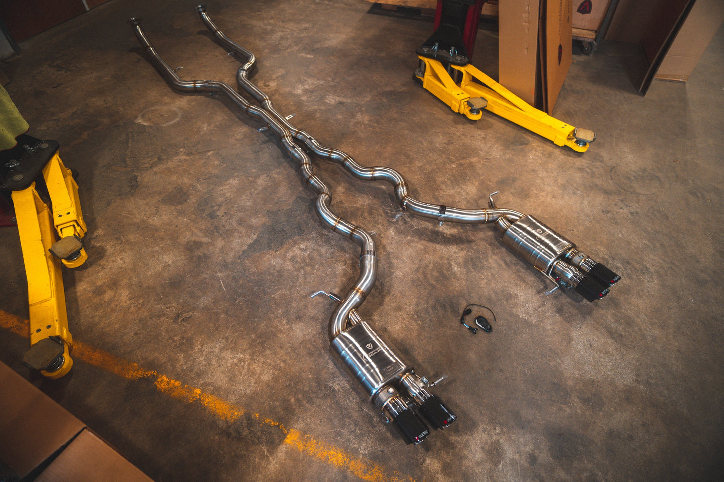 BMW F10 M5 / F06 M6 Valved Sport Exhaust System - BMW.F10.M5.VSES.BR.BRSH-BMW.F10.M5.VSES.BR.BRT-BMW.F10.M5.VSES.BR.BLK-BMW.F10.M5.VSES.BR.RC-BMW.F10.M5.VSES.BR.FC-  DRIVEN - 2