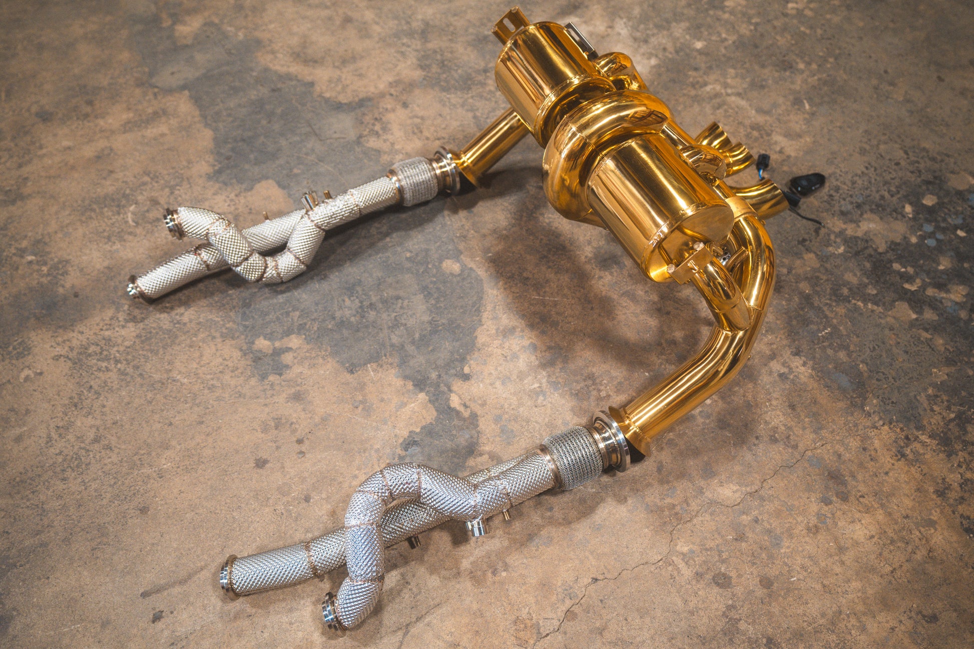 Lamborghini Aventador LP700 / S / SV Valved Sport Exhaust System - LAM.LP700.VSES.AG-LAM.LP700.VSES.TI-LAM.LP700.VSES.FF.AG-LAM.LP700.VSES.FF.TI-LAM.LP740.VSES.AG-  DRIVEN - 20