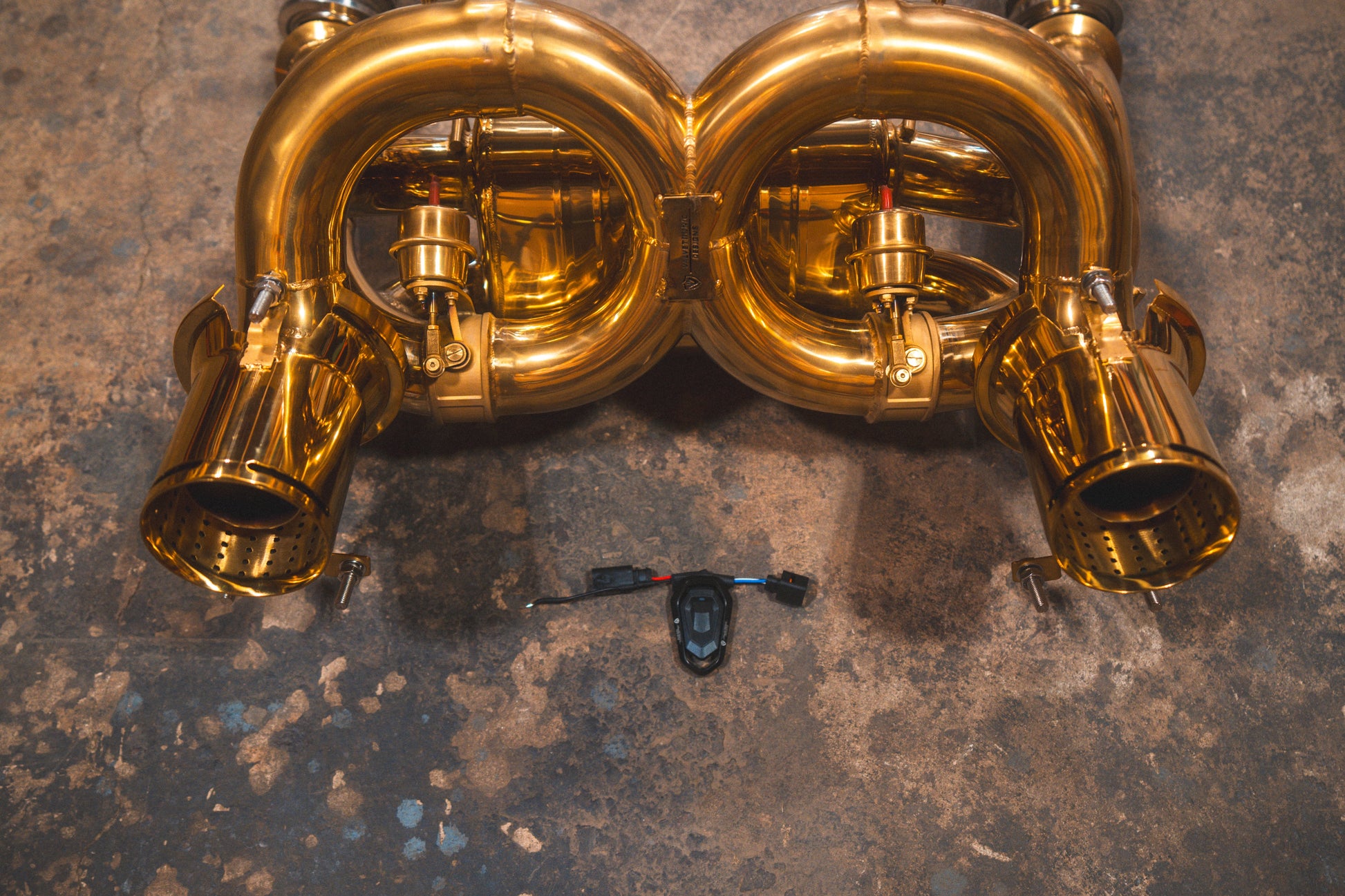 Lamborghini Aventador SVJ/Ultimae Valved Sport Exhaust System - LAM.SVJ.VSES.AG-LAM.SVJ.VSES.FF.AG-LAM.SVJ.F1.AG-LAM.SVJ.F1.FF.AG-  DRIVEN - 2