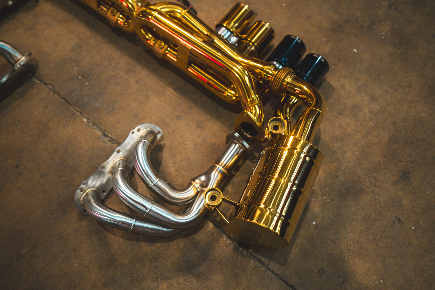 Valvetronic Valved Sport Exhaust System for Porsche 911 Carrera / S / GTS (991.1) - POR.991.CAR.VSES.AG-POR.991.CAR.VSES.TI-POR.991.CAR.VSES.FFH.AG-POR.991.CAR.VSES.FFH.TI-  DRIVEN - 4