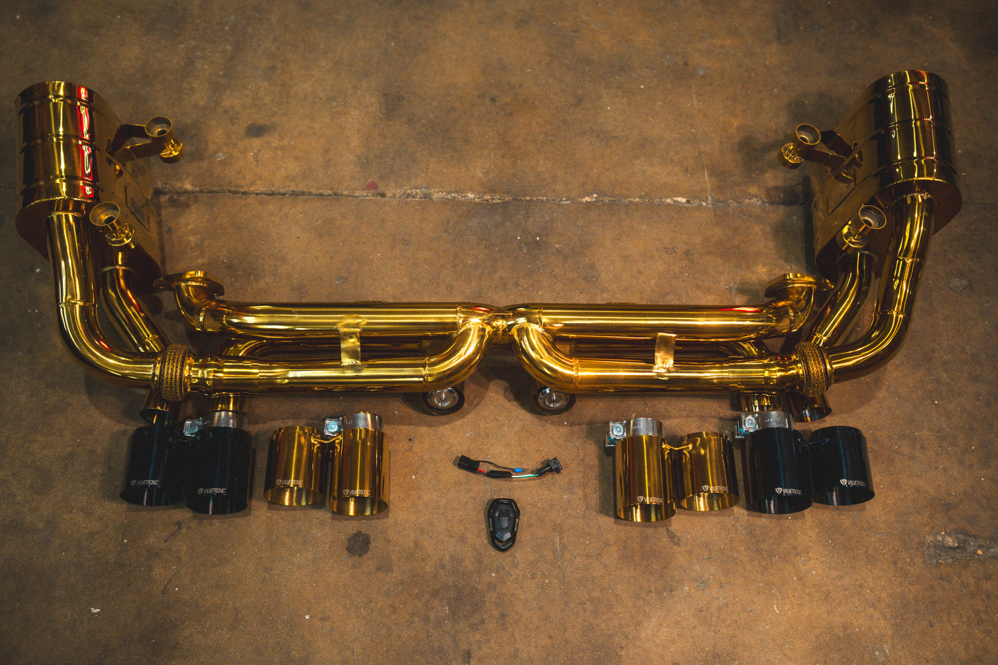 Valvetronic Valved Sport Exhaust System for Porsche 911 Carrera / S / GTS (991.1) - POR.991.CAR.VSES.AG-POR.991.CAR.VSES.TI-POR.991.CAR.VSES.FFH.AG-POR.991.CAR.VSES.FFH.TI-  DRIVEN - 1