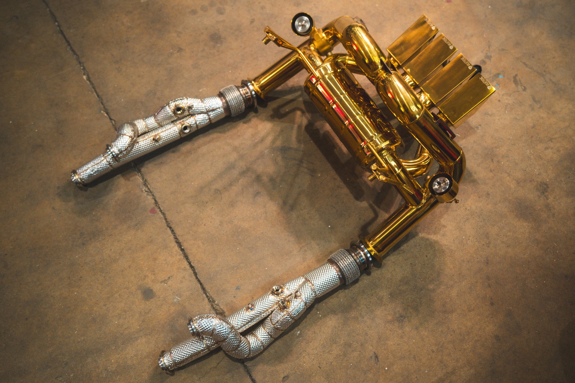 Lamborghini Aventador LP700 / S / SV Valved Sport Exhaust System - LAM.LP700.VSES.AG-LAM.LP700.VSES.TI-LAM.LP700.VSES.FF.AG-LAM.LP700.VSES.FF.TI-LAM.LP740.VSES.AG-  DRIVEN - 3