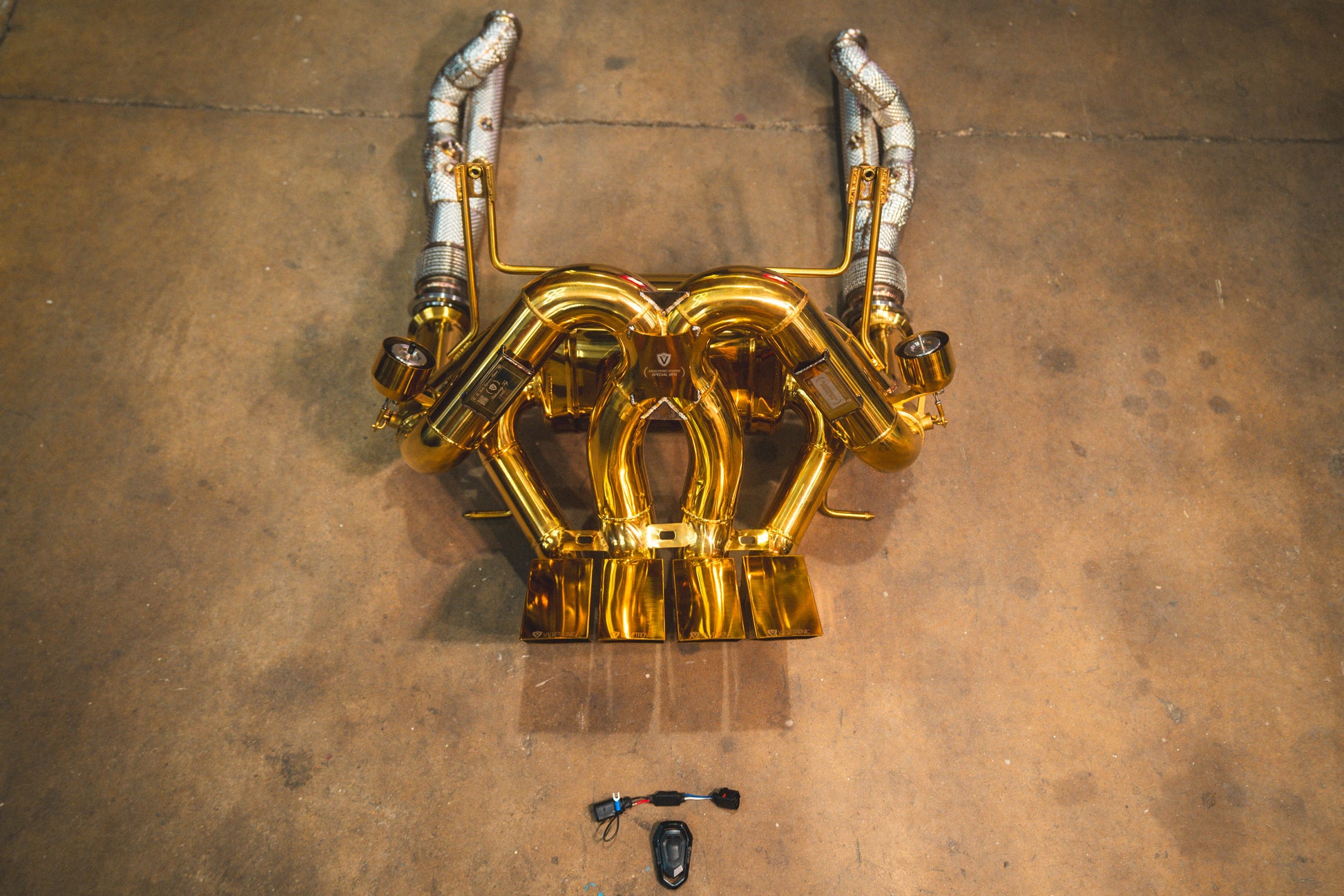 Lamborghini Aventador LP700 / S / SV Valved Sport Exhaust System - LAM.LP700.VSES.AG-LAM.LP700.VSES.TI-LAM.LP700.VSES.FF.AG-LAM.LP700.VSES.FF.TI-LAM.LP740.VSES.AG-  DRIVEN - 1