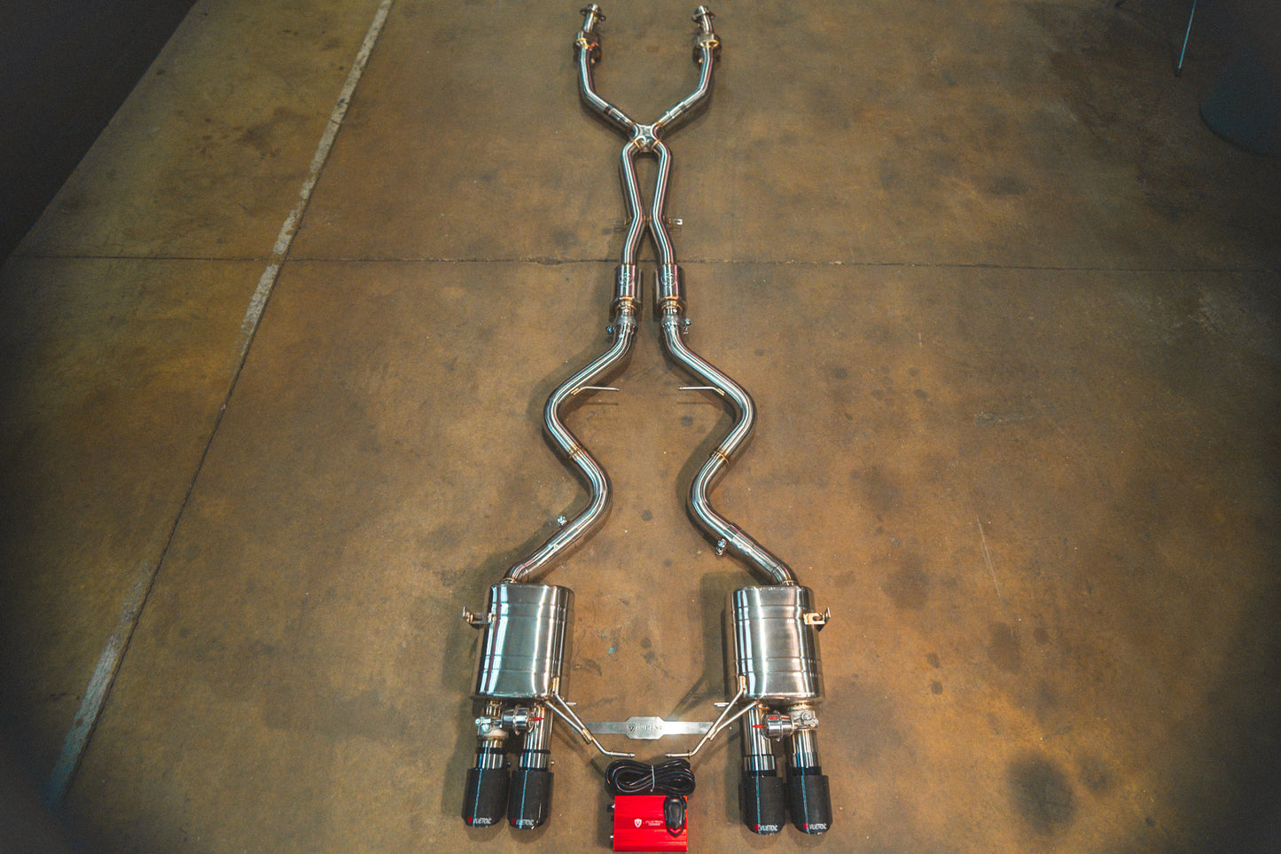 BMW E9x M3 Valved Sport Exhaust System (V2) - BMW.E9X.M3.AXL.BR.BRSH-BMW.E9X.M3.AXL.BR.BRT-BMW.E9X.M3.AXL.BR.BLK-BMW.E9X.M3.AXL.BR.RC-BMW.E9X.M3.AXL.BR.FC-  DRIVEN - 1