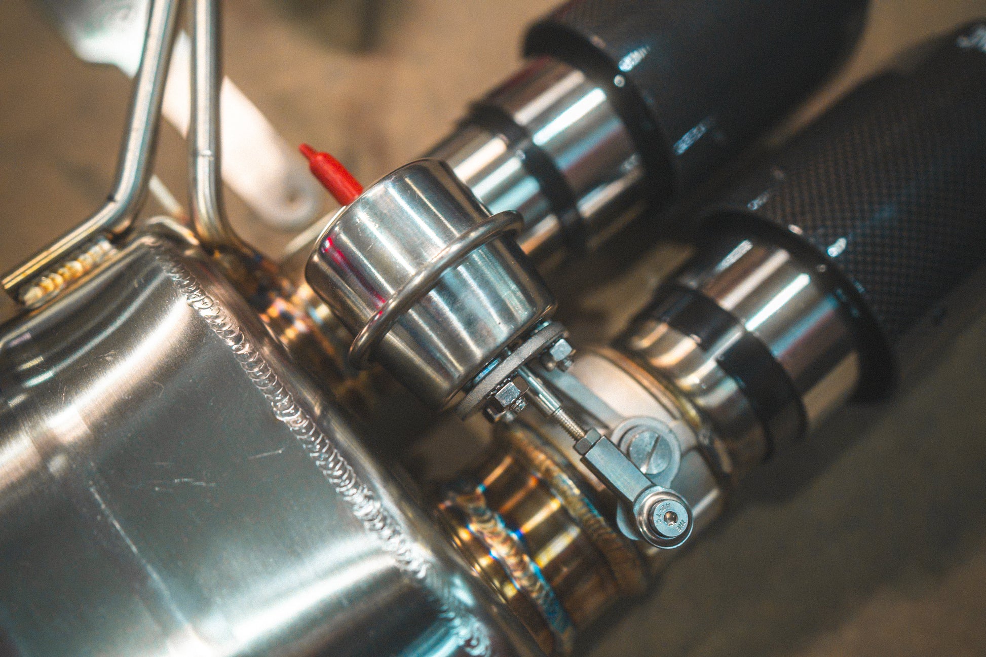 BMW E9x M3 Valved Sport Exhaust System (V2) - BMW.E9X.M3.AXL.BR.BRSH-BMW.E9X.M3.AXL.BR.BRT-BMW.E9X.M3.AXL.BR.BLK-BMW.E9X.M3.AXL.BR.RC-BMW.E9X.M3.AXL.BR.FC-  DRIVEN - 13