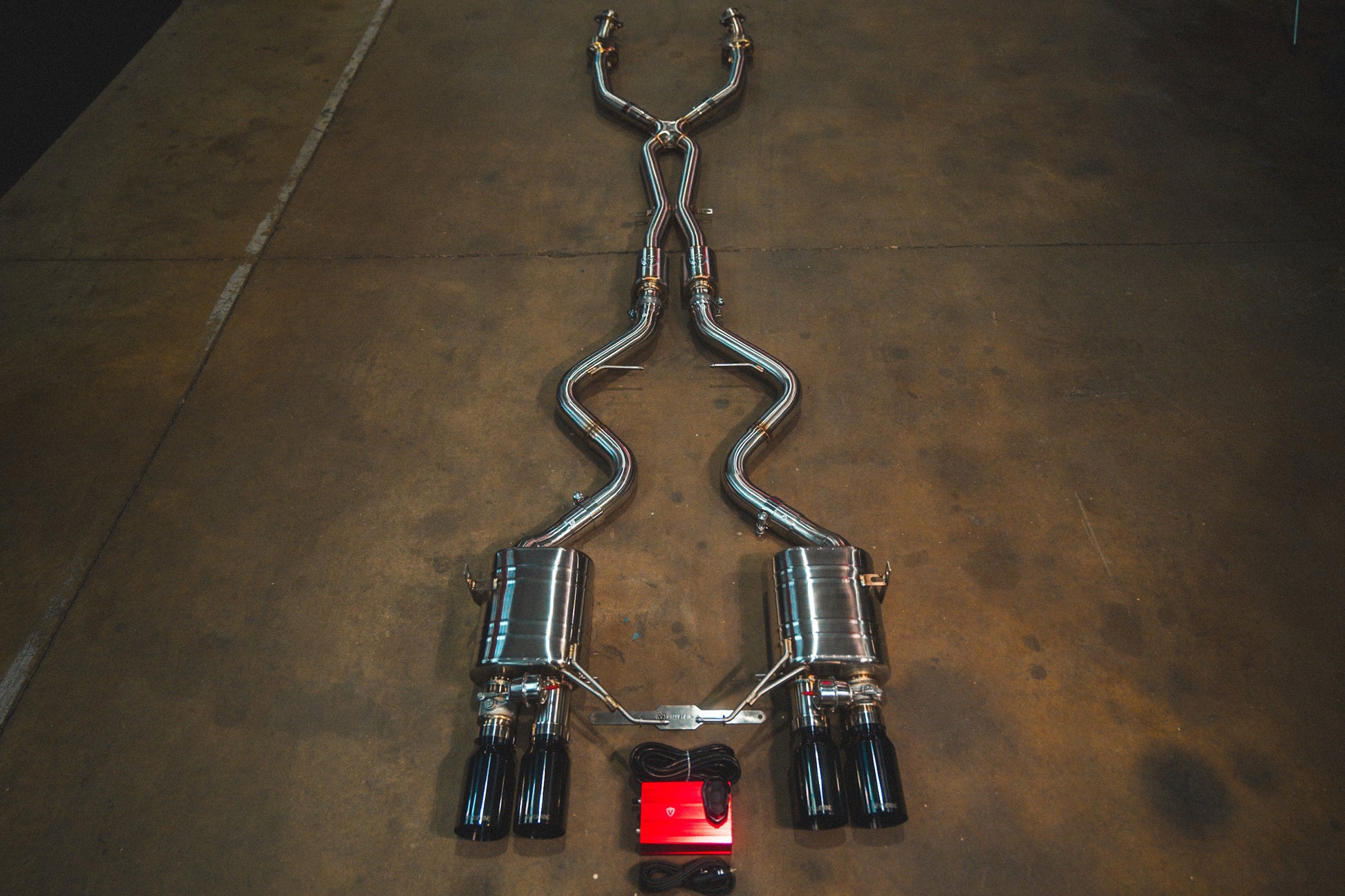 BMW E9x M3 Valved Sport Exhaust System (V2) - BMW.E9X.M3.AXL.BR.BRSH-BMW.E9X.M3.AXL.BR.BRT-BMW.E9X.M3.AXL.BR.BLK-BMW.E9X.M3.AXL.BR.RC-BMW.E9X.M3.AXL.BR.FC-  DRIVEN - 21