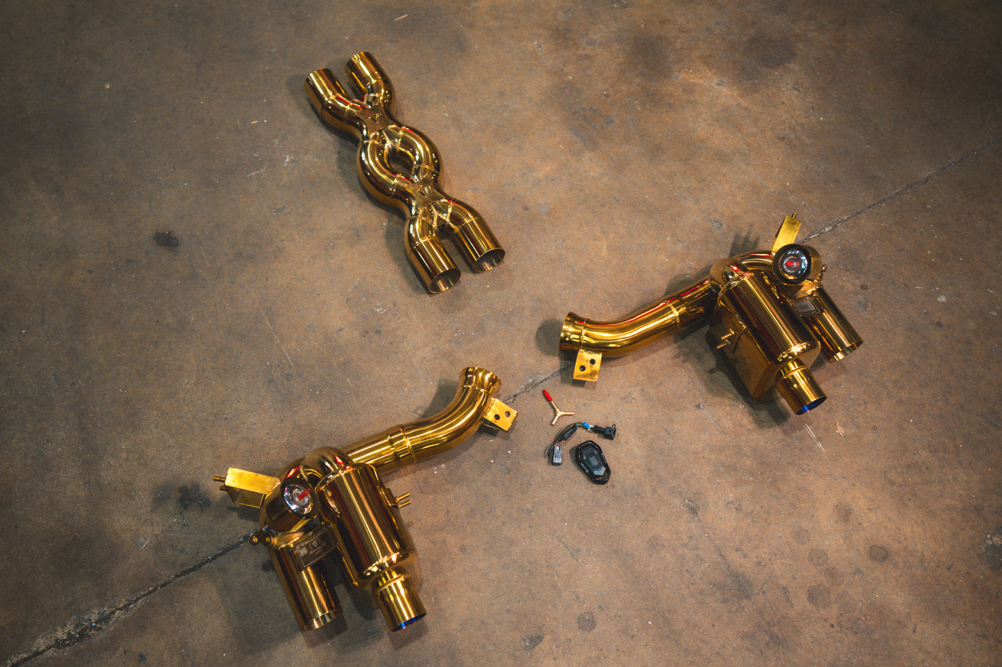 Ferrari GTC4 Lusso Valved Exhaust system - FER.GTC4.VSES.AG-FER.GTC4.VSES.FF.AG-  DRIVEN - 2