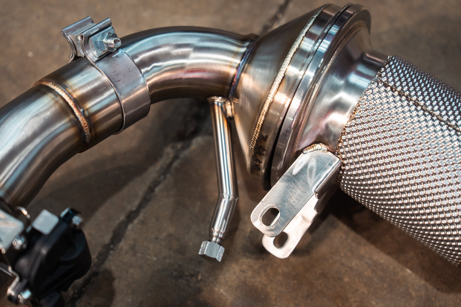 Valvetronic Valved Sport Exhaust System for Porsche 992 GT3/RS - POR.992.GT3.VSES.BR-POR.992.GT3.VSES.TI-POR.992.GT3.VSES.FFH.BR-POR.992.GT3.VSES.FFH.TI-POR.992.GT3.F1.TI-  DRIVEN - 12