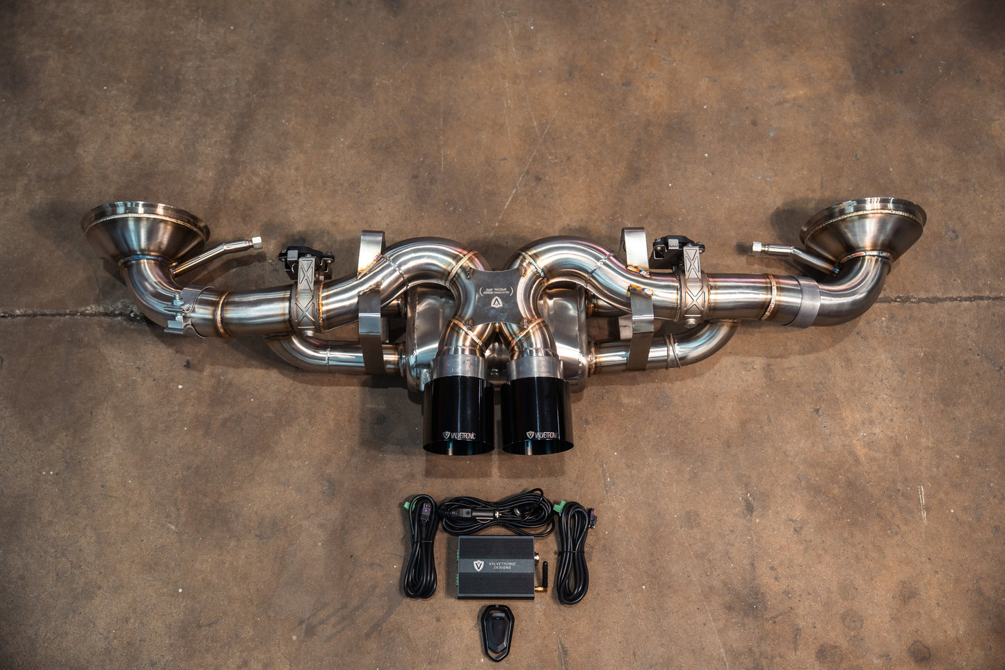 Valvetronic Valved Sport Exhaust System for Porsche 992 GT3/RS - POR.992.GT3.VSES.BR-POR.992.GT3.VSES.TI-POR.992.GT3.VSES.FFH.BR-POR.992.GT3.VSES.FFH.TI-POR.992.GT3.F1.TI-  DRIVEN - 4