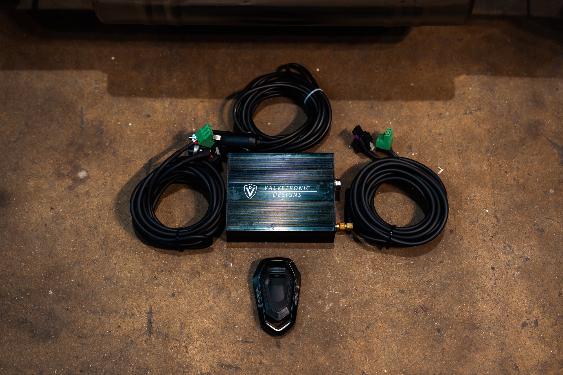 BMW G90 M5 Valved Sport Exhaust System - BMW.G90.M5.VSES.TI.TIBRT-BMW.G90.M5.VSES.TI.BRSH-BMW.G90.M5.VSES.TI.BRT-BMW.G90.M5.VSES.TI.BLK-BMW.G90.M5.VSES.TI.FC-  DRIVEN - 10