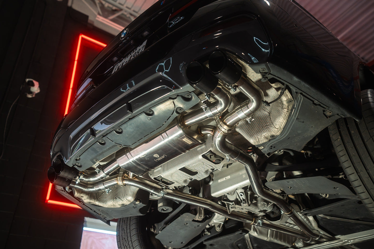 BMW G30 530i / 540i Valved Sport Exhaust system - BMW.G30.530i.VSES.BR.BRSH-BMW.G30.530i.VSES.BR.BRT-BMW.G30.530i.VSES.BR.BLK-BMW.G30.530i.VSES.BR.FC-BMW.G30.530i.VSES.BR.RC-  DRIVEN - 14