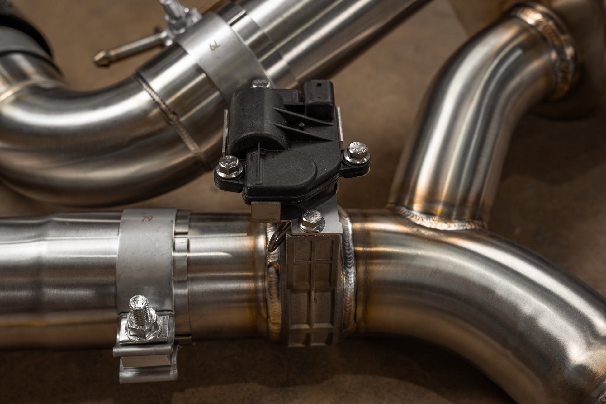 BMW F90 M5 Valved Sport Exhaust System - BMW.F9X.M5.M8.VSES.TI.TIBRT-BMW.F9X.M5.M8.VSES.BR.BRSH-BMW.F9X.M5.M8.VSES.BR.BRT-BMW.F9X.M5.M8.VSES.BR.BLK-BMW.F9X.M5.M8.VSES.BR.FC-  DRIVEN - 26