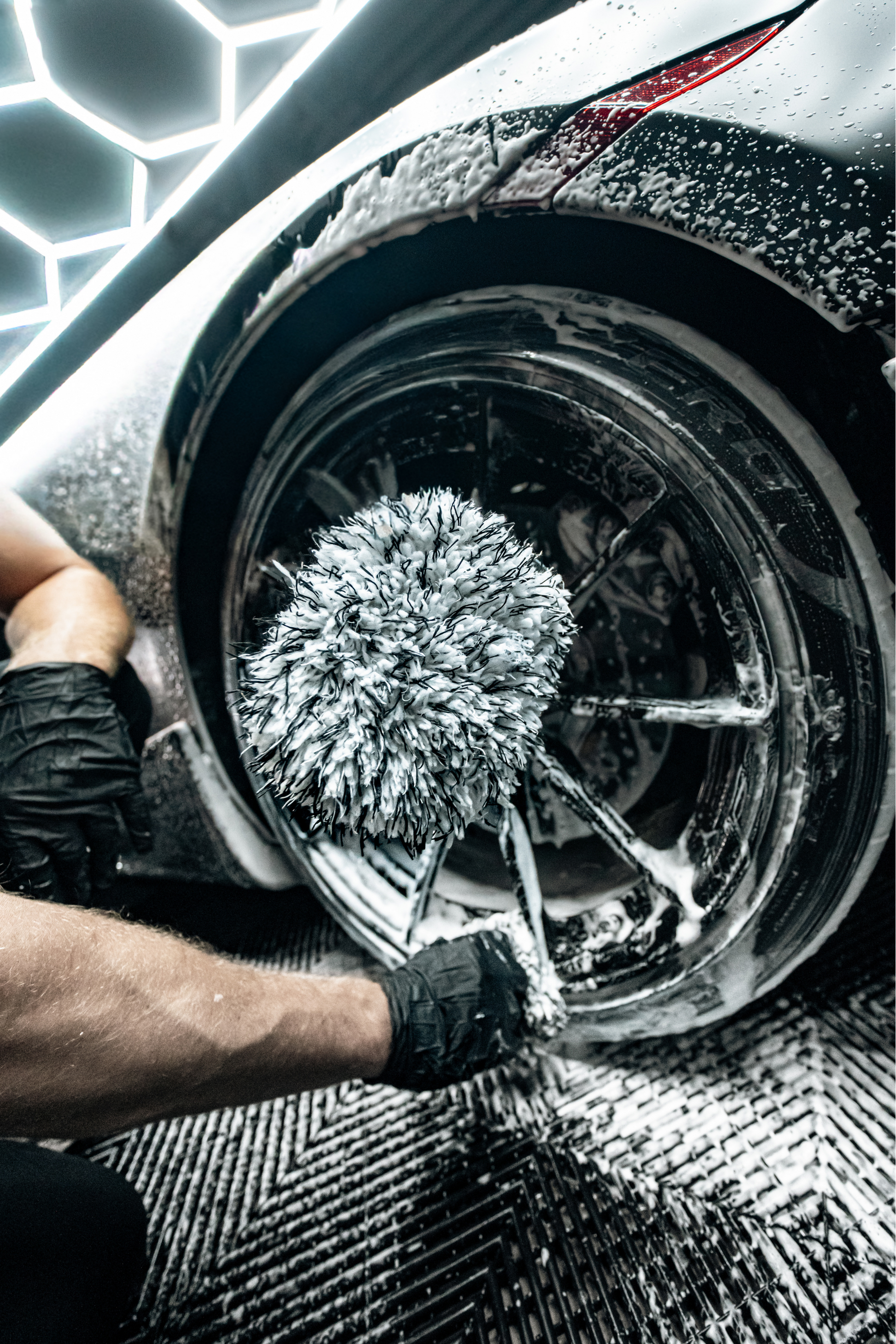 BLACKLINE® MICROFIBER WHEEL MITT - BLWM-  DRIVEN - 3