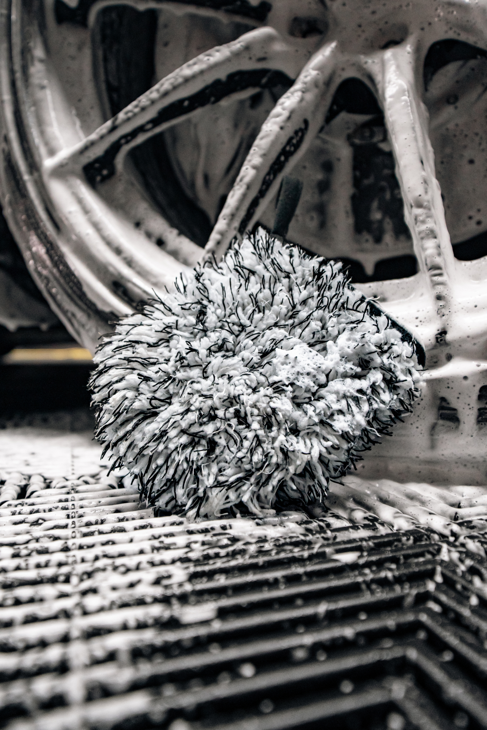BLACKLINE® MICROFIBER WHEEL MITT - BLWM-  DRIVEN - 2