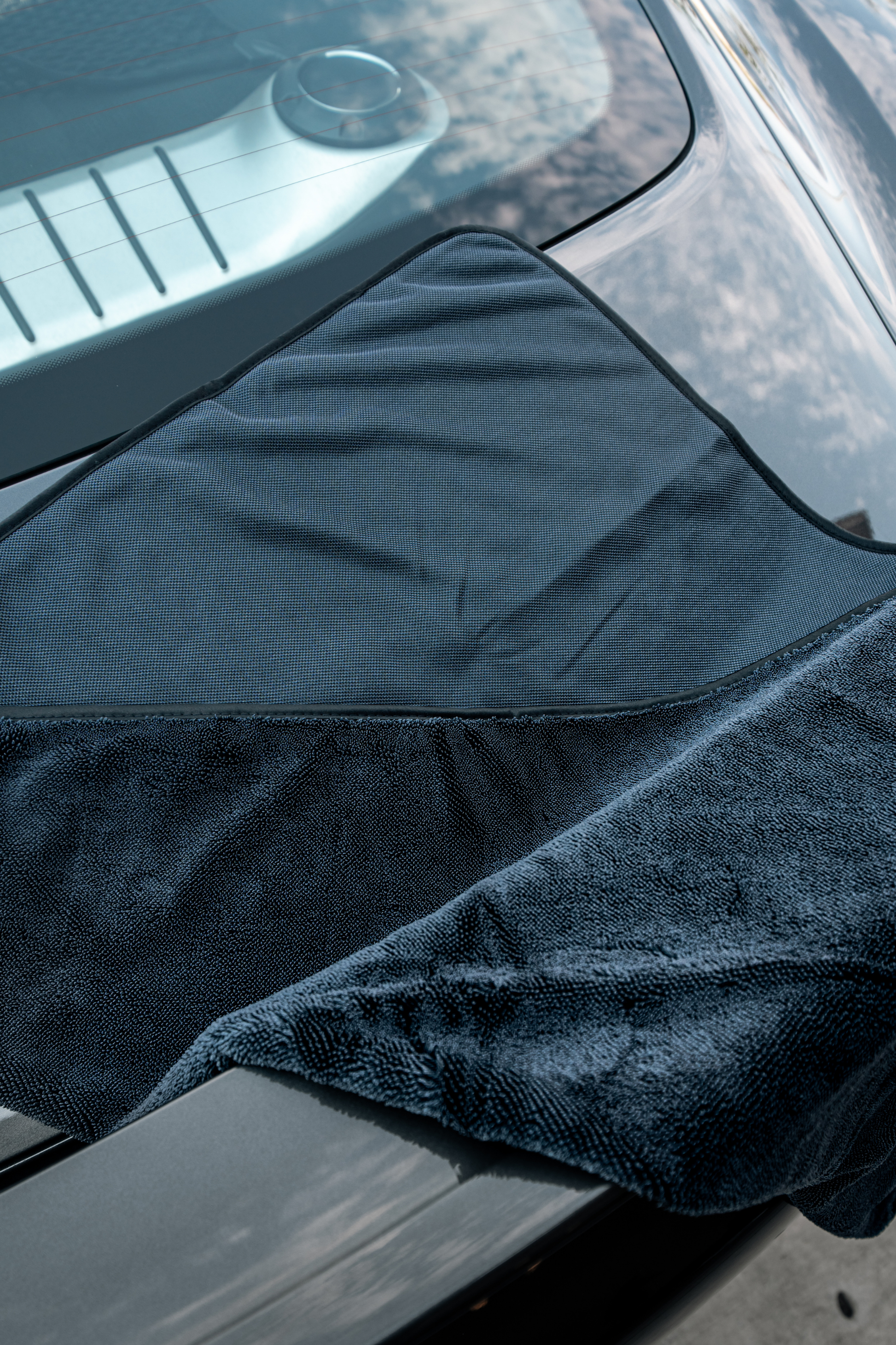 BLACKLINE® SLIM TWISTED-LOOP DRYING TOWEL - BLDTSSC-BLDTSCS-BLDTSFE-  DRIVEN - 5