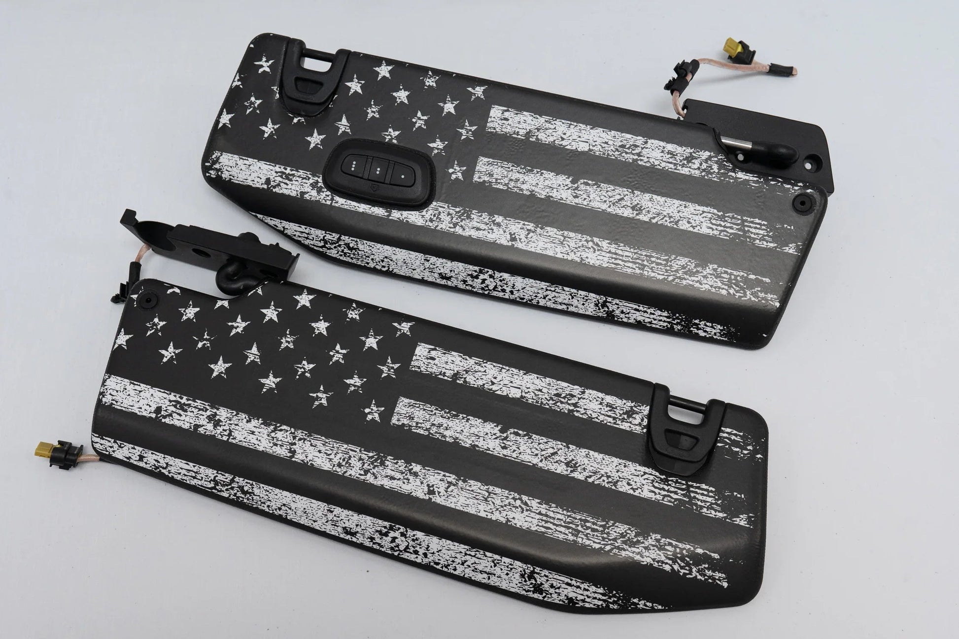 Freedom Series Sun Visor Overlays (Printed Series) - 2018+ Jeep Wrangler JL / Jeep Gladiator JT - JLVISORFULLFREE-RWBNHL-JLVISORFULLFREE-RWBHL-JLVISORFULLFREE-BWNHL-JLVISORFULLFREE-BWHL-JLVISORFULLFREE-TBLNHL-  DRIVEN - 11