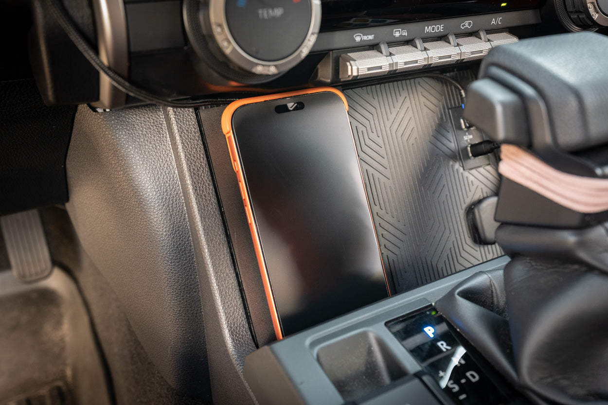 25W Magsafe Wireless Charger Pad for Factory Cubby - 2024+ Tacoma / 2025+ 4Runner - sfb254RUN-25W-DRIVER-PL-sfb254RUN-25W-DRIVER-OE-  DRIVEN - 8