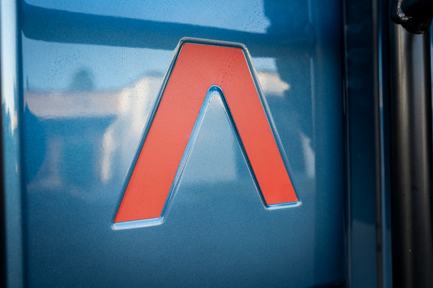 Emergency Reflective Lambda Rear Tailgate Overlay - 2024+ Grenadier - 24GRENADIERTGE-GB-24GRENADIERTGE-MB-24GRENADIERTGE-RD-24GRENADIERTGE-CODE-24GRENADIERTGE-CODETP-  DRIVEN - 4