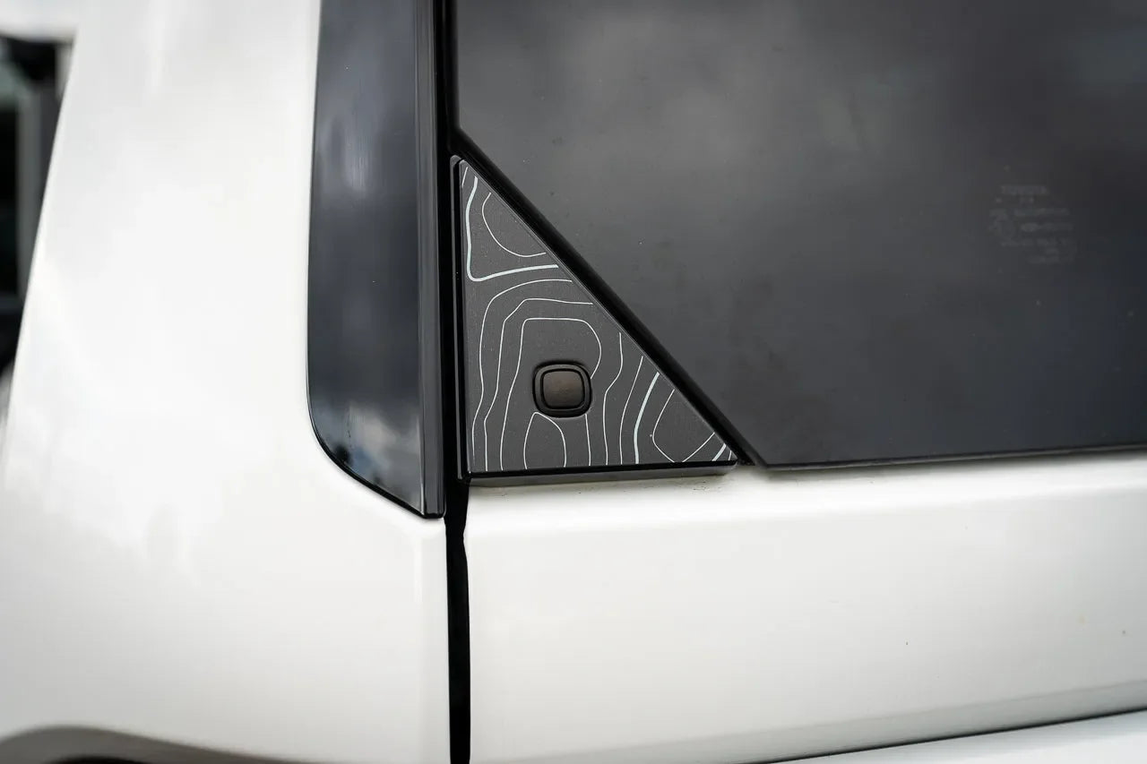 Topo Rear Glass Button Trim Overlay - 2024+ Land Cruiser / GX 550 - LC250TRI-HB-LC250TRI-A51-LC250TRI-CG-LC250TRI-CY-LC250TRI-DS-  DRIVEN - 12