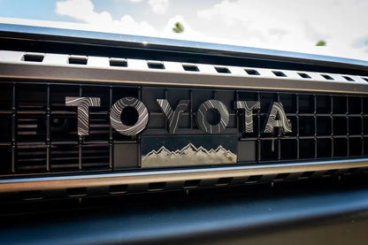 "TOYOTA" Topo Front Grille Emblem Kit - 2024+ Land Cruiser  / 07-14 FJ Cruiser - 24LC250-FG-TOYOTA-TPWH-24LC250-FG-TOYOTA-TPHB-24LC250-FG-TOYOTA-TPVB-24LC250-FG-TOYOTA-TPAG-24LC250-FG-TOYOTA-TPSO-  DRIVEN - 1