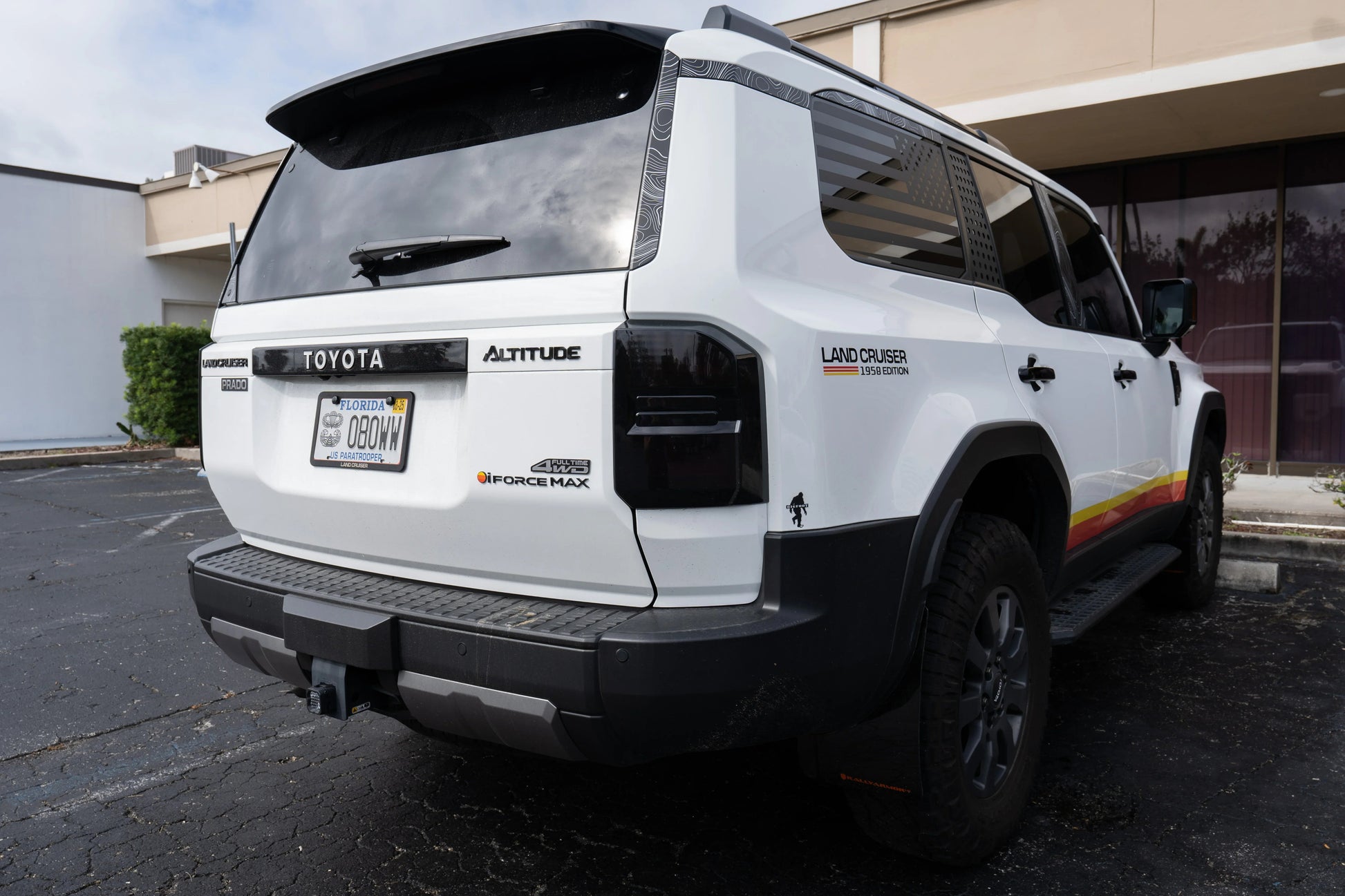 Full Time 4WD Two Color Acrylic Emblem - 2024+ Land Cruiser / GX 550 / 2025+ 4Runner Limited - 24LC250-FT4WD2PL-  DRIVEN - 2