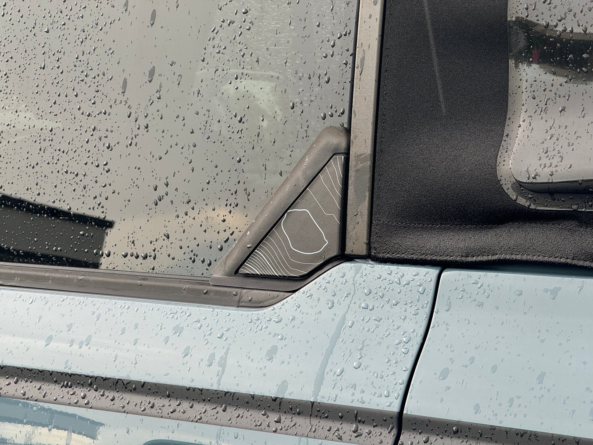 Topo Rear Window Triangle Overlay (Printed Series) - 2021+ Bronco 4 Door - 21BRNDRTRIPT-TPAMBL-21BRNDRTRIPT-TPA51L-21BRNDRTRIPT-TPAZL-21BRNDRTRIPT-TPCGL-21BRNDRTRIPT-TPCBNL-  DRIVEN - 4