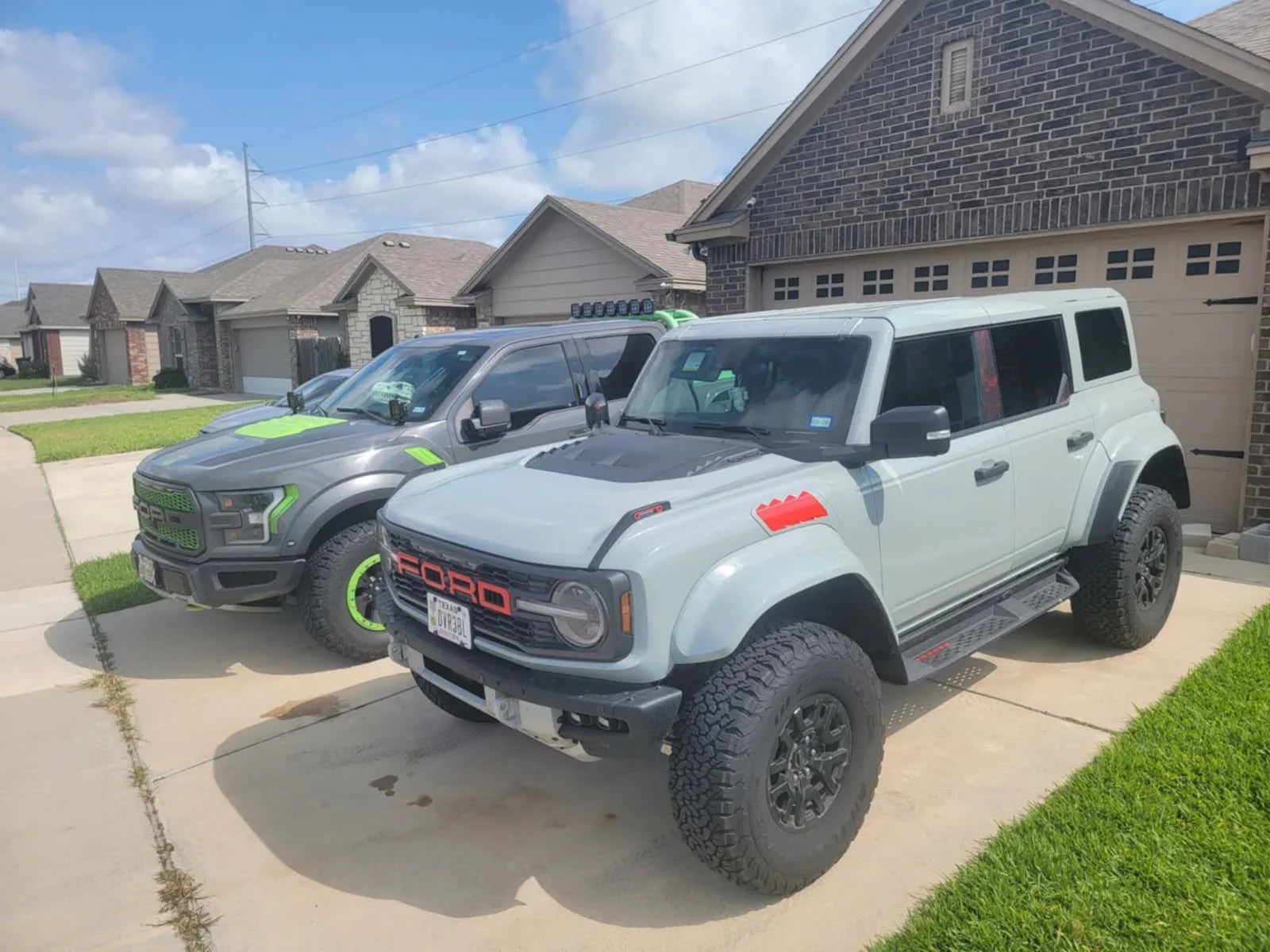 Fender Vent Overlay Kit - 2022+ Bronco Raptor - 22BRPTRFENVENT-MB-22BRPTRFENVENT-GB-22BRPTRFENVENT-3DCF-22BRPTRFENVENT-CODE-  DRIVEN - 6