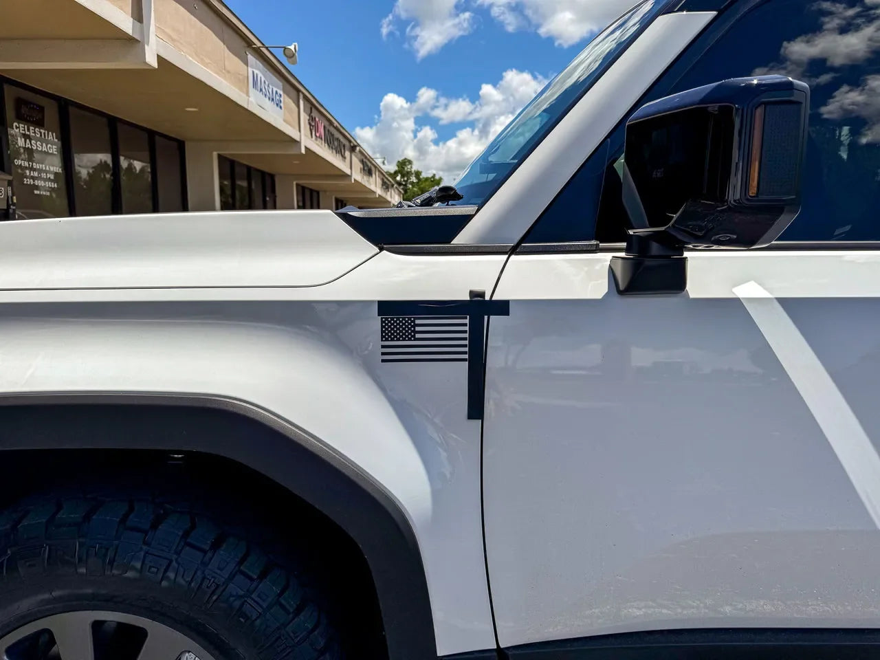 American Flag Fender Decals - 2024+ Land Cruiser - 24LANDCRUISERFFLG-M-24LANDCRUISERFFLG-G-  DRIVEN - 5