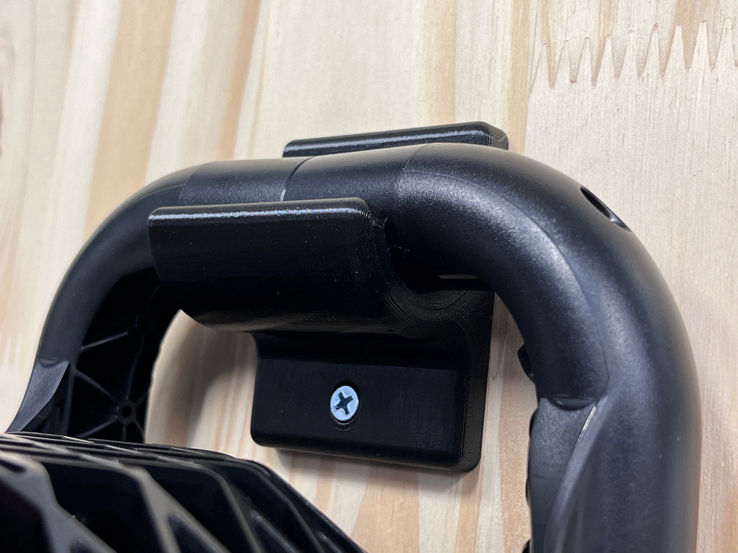 Wall Mount Kit for Milwaukee M18 FUEL Dual Battery Leaf Blower (2824-20)