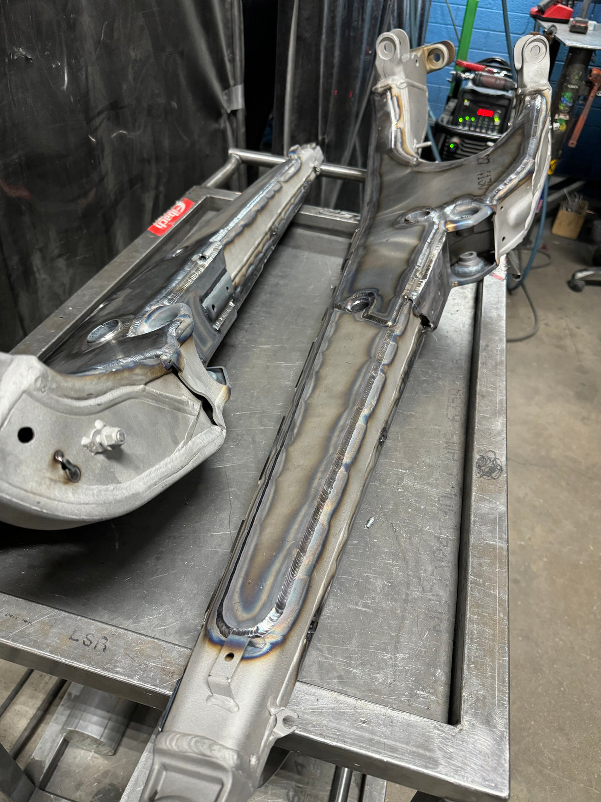 CAN-AM MAVERICK R TRAILING ARM GUSSET KIT - 51-10770007-  DRIVEN - 2