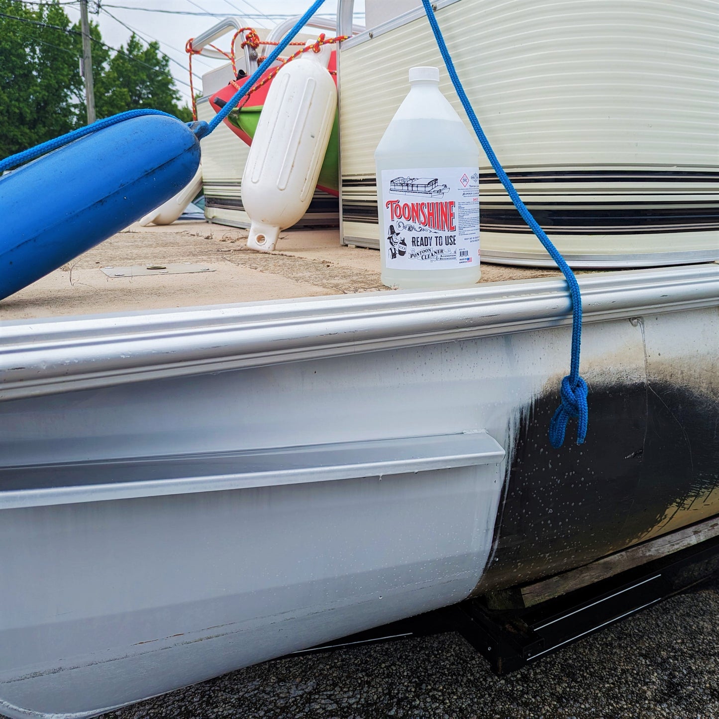 Toonshine Ready to Use Pontoon Cleaner - SCO-1TS-1-SCO-1TS-4-SCO-1TS-5-  DRIVEN - 4