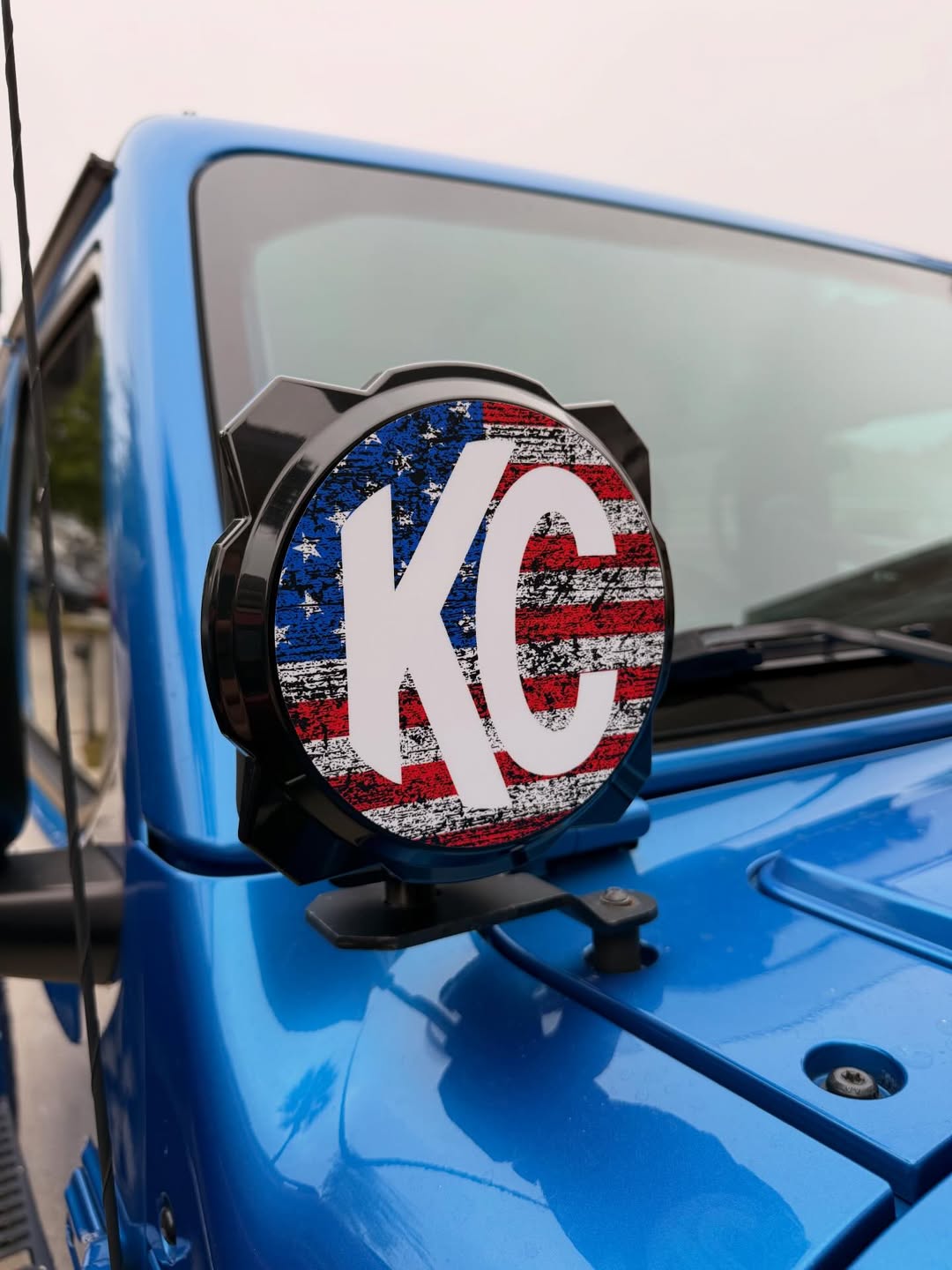 KC HiLITES Pro6 / Titan Gravity Freedom Series Light Cover Overlays - Universal - KCPRO6DSF-RWBW-KCPRO6DSF-RWBB-KCPRO6DSF-BW-KCPRO6DSF-BWV2B-KCPRO6DSF-TBL-  DRIVEN - 2